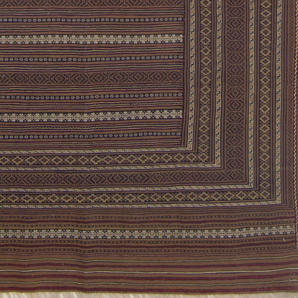 Persian Kilim Rug 141cm x 193cm
