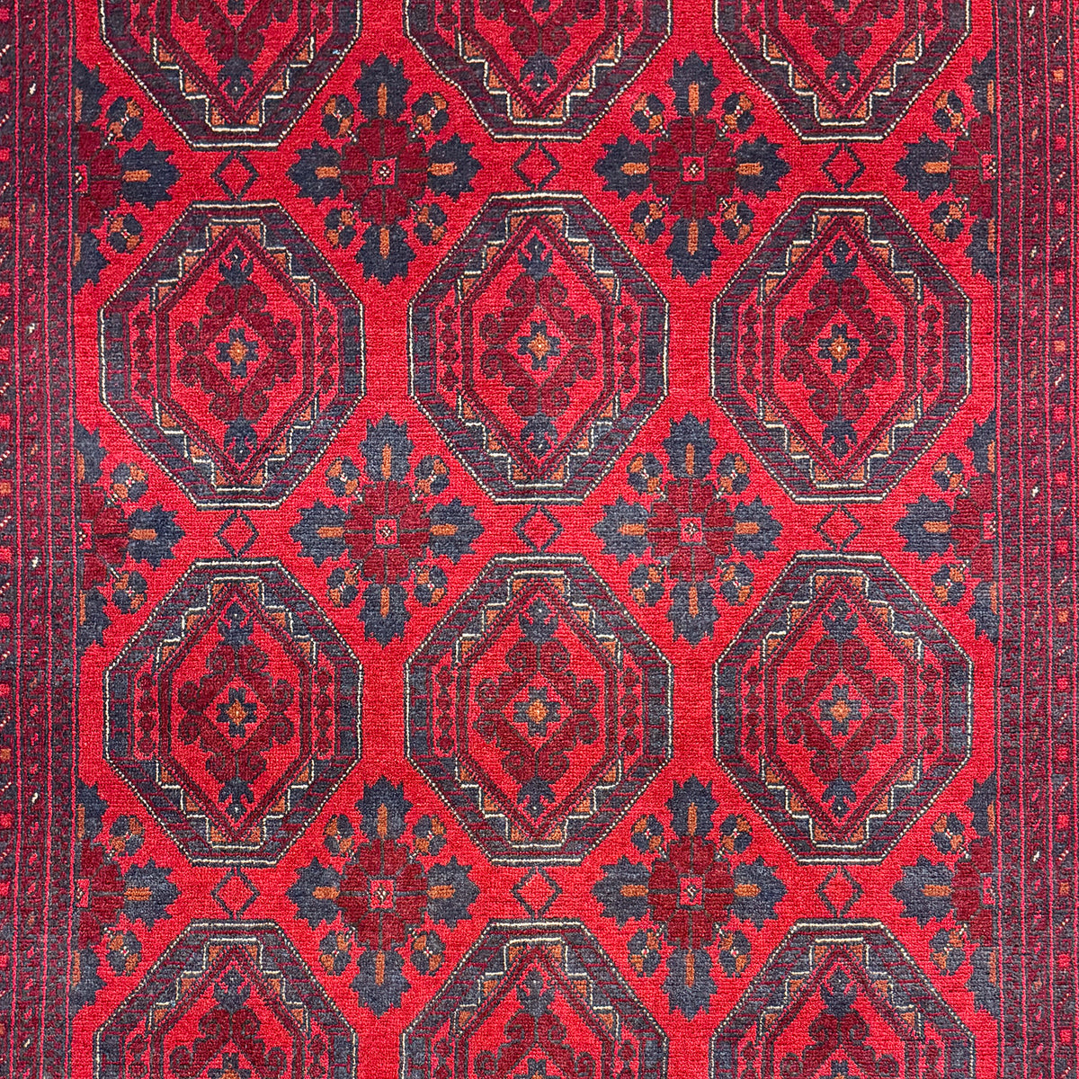 Fine Hand-knotted 100% Wool Small Rug 126cm x 192cm