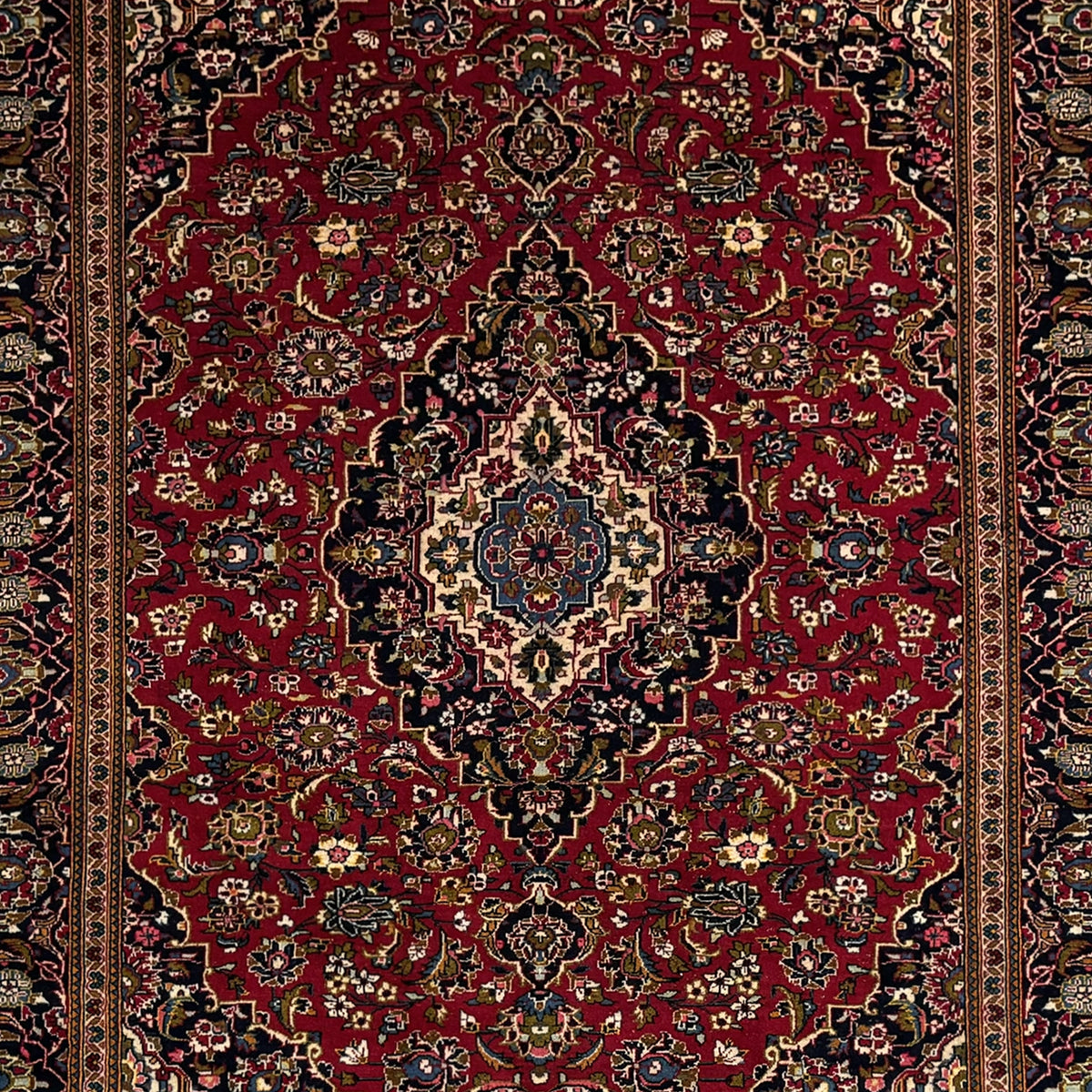 Hand-knotted Wool Kashan Persian Rug 203cm x 290cm