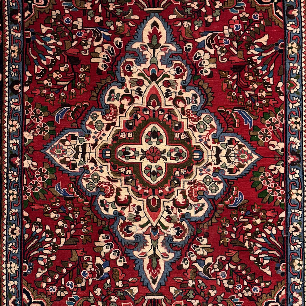 Fine Hand-knotted Traditional Sarukh Persian Rug 220cm x 307cm