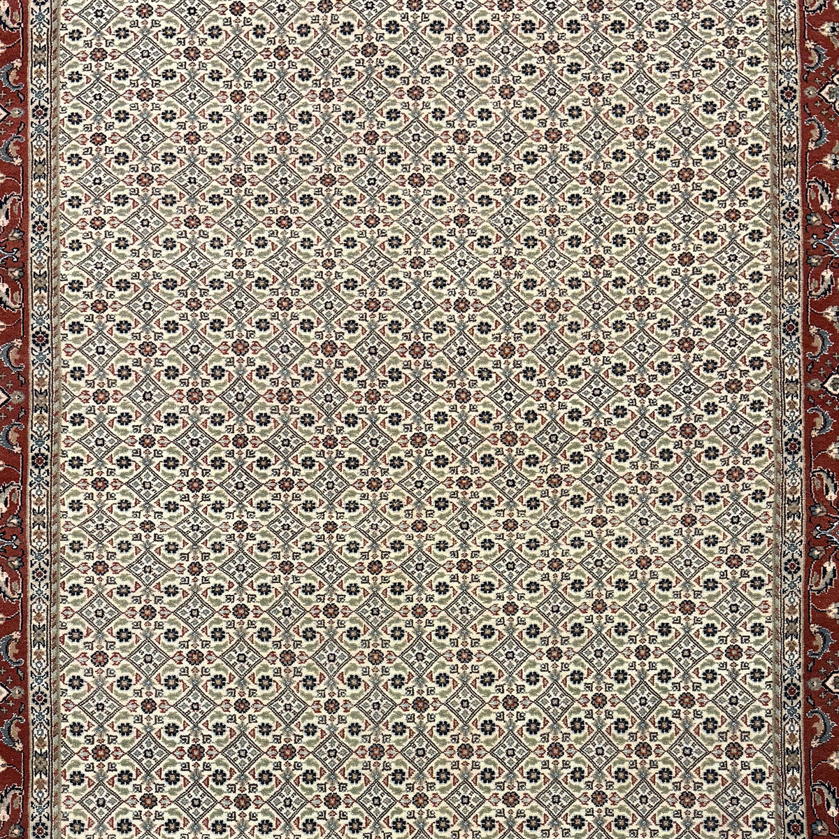 Fine Hand-knotted Wool & Silk Rug 166cm x 245cm