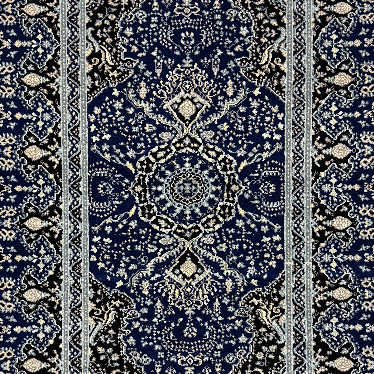 Fine Handmade Traditional Wool &amp; Silk Runner 122cm x 249cm
