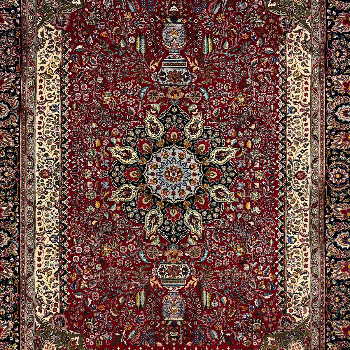Fine Handmade Persian Tabriz Rug – 50 Raj  292cm x 392cm