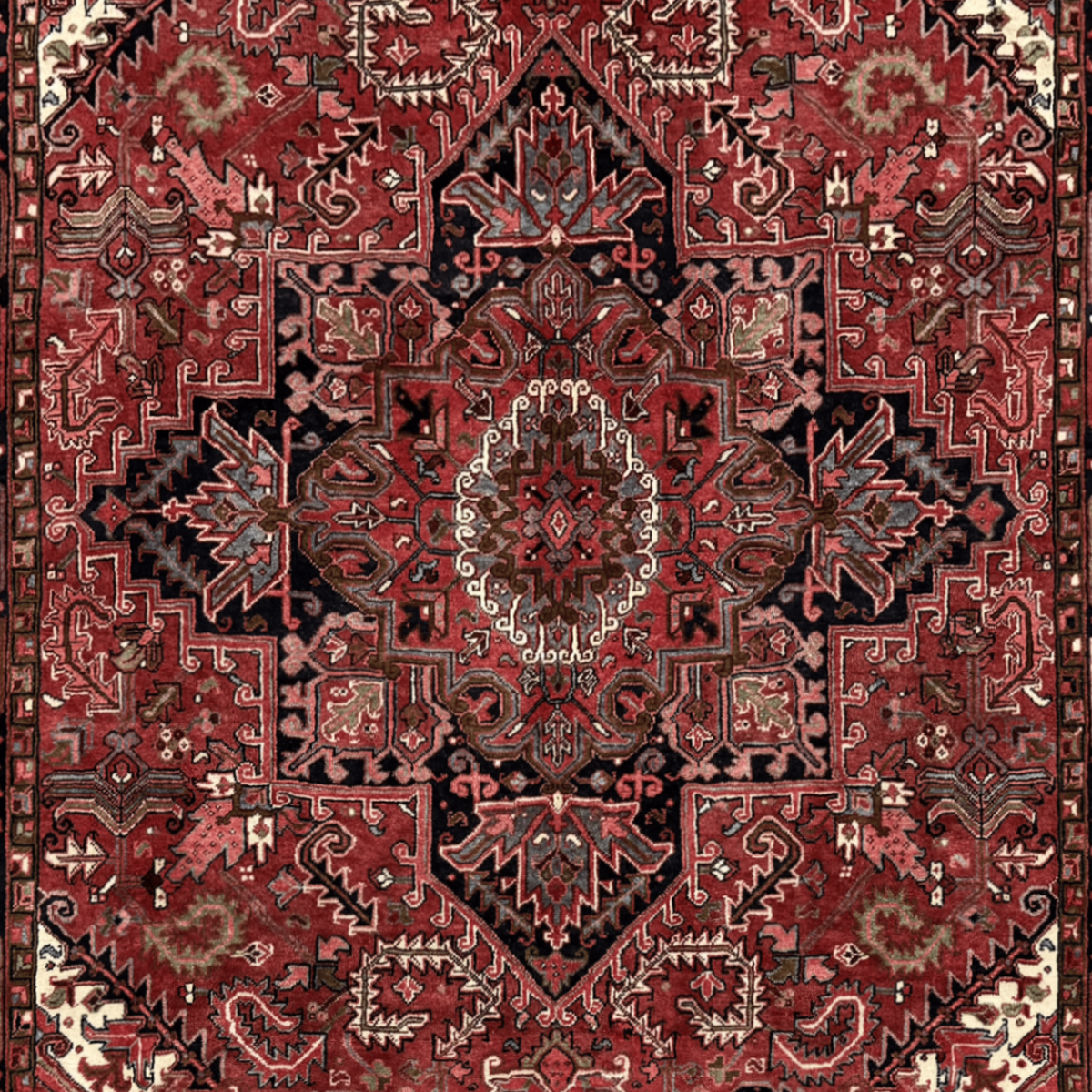 Fine Hand-knotted Traditional Heriz Persian Rug 234cm x 349cm