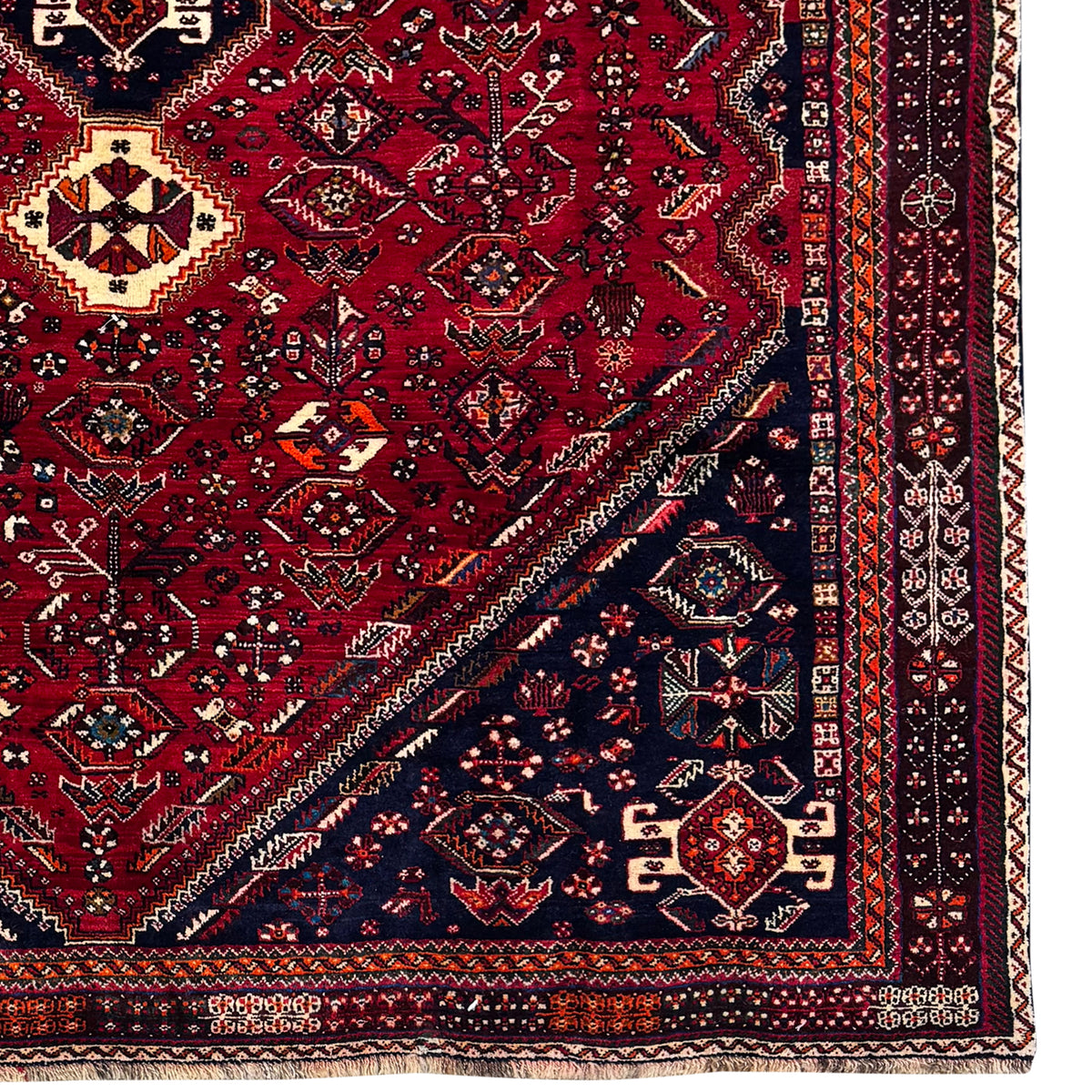 Fine Hand-knotted Traditional Shiraz Persian Rug 206cm x 295cm