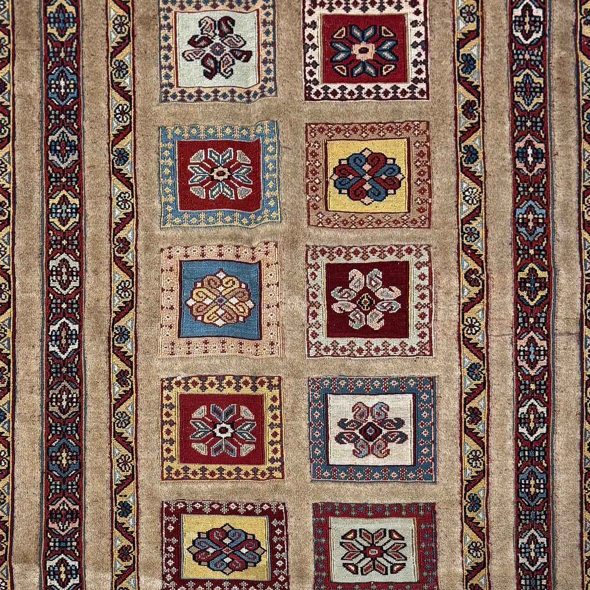 Fine Hand-knotted Wool Sirjan Persian Small Rug 87cm x 124cm