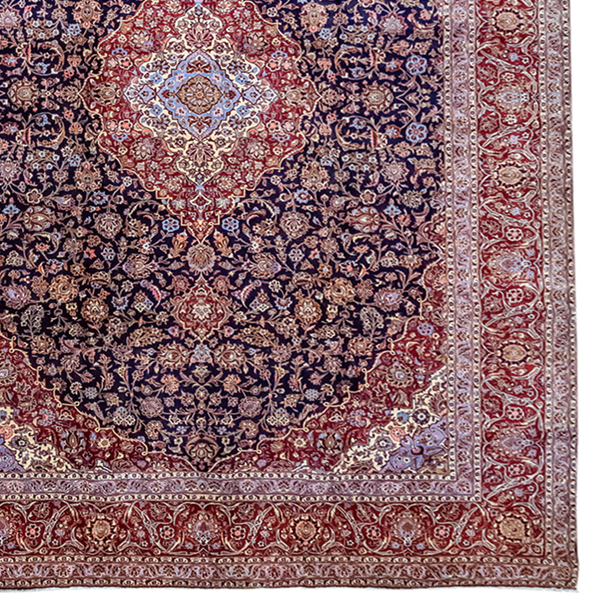 Fine Hand-Knotted Kashan Persian Lamb’s Wool Rug  305 x 420