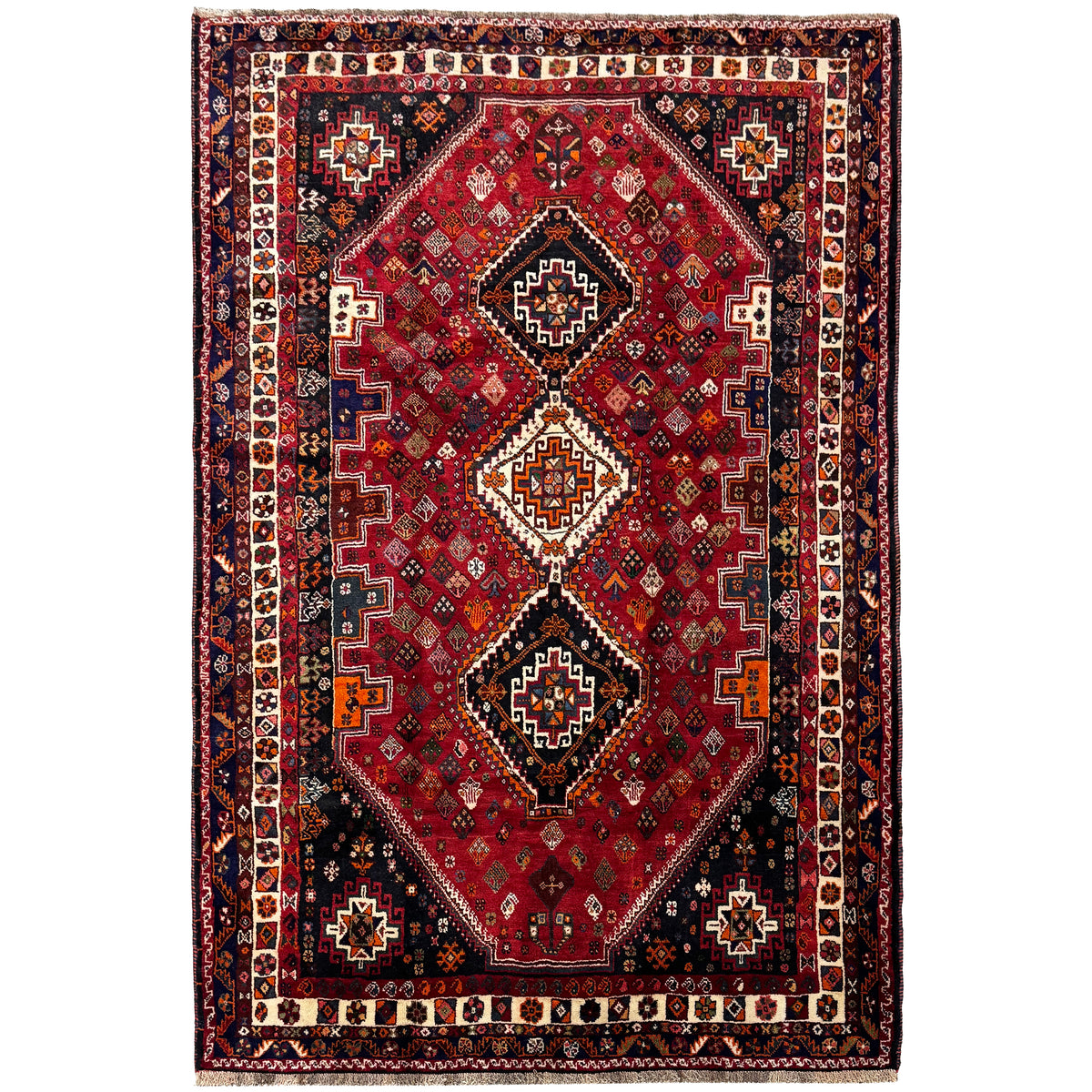 Fine Hand-knotted Wool Shiraz Persian Rug 165cm x 230cm