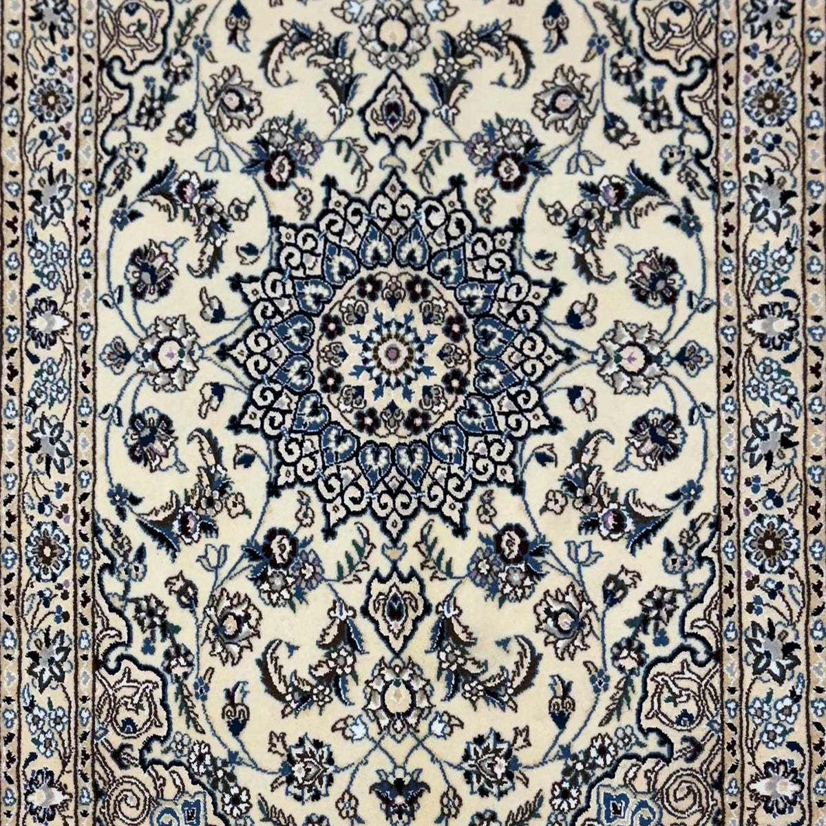 Fine Hand-knotted Wool 6 LAA Persian Nain Small Rug  94cm x 150cm