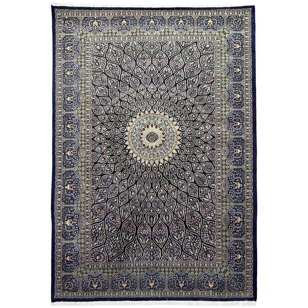 Fine Hand-knotted Wool Traditional Rug 200cm x 300cm