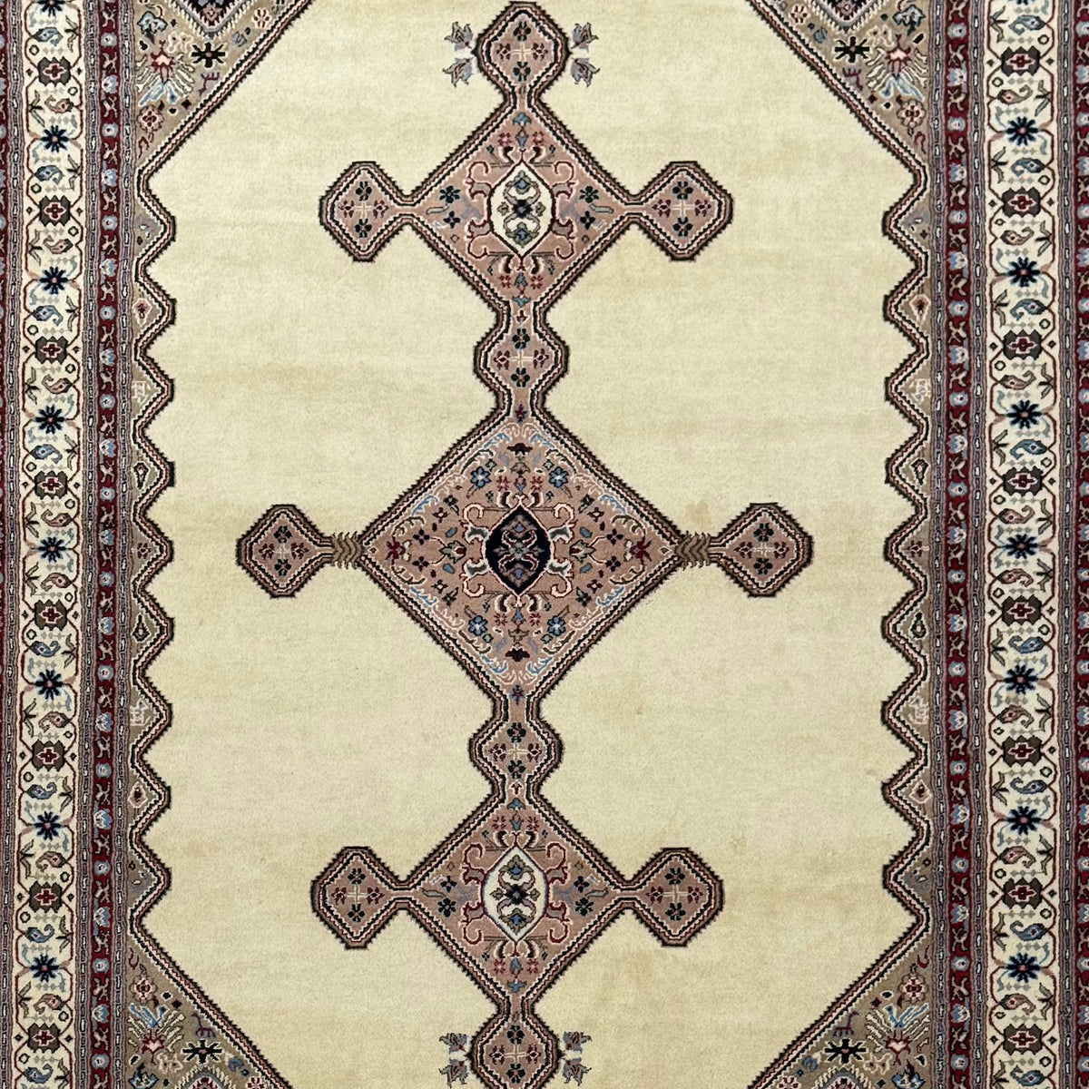 Fine Handmade Wool Cream Rug  170cm x 250cm