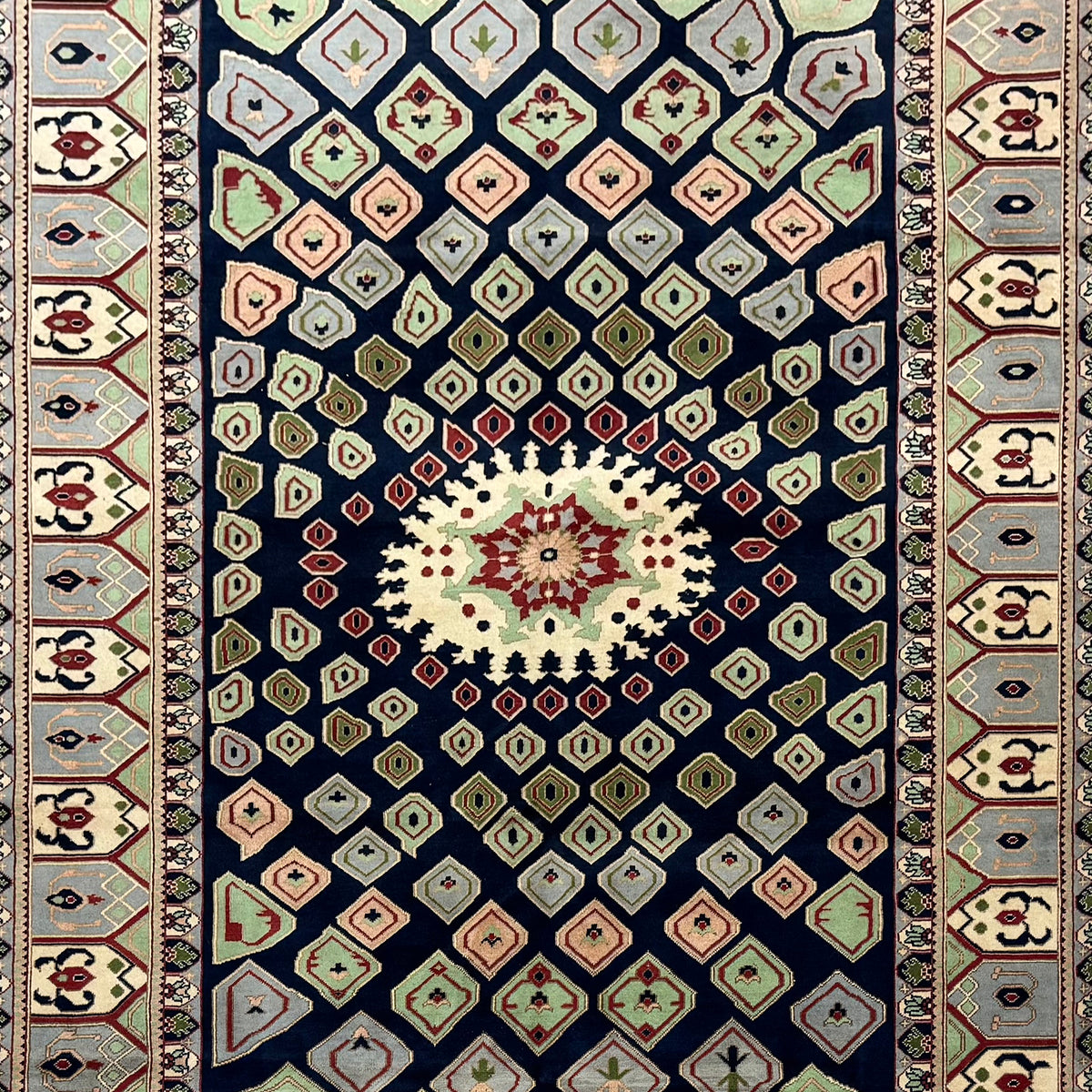 Fine Handmade Wool Rug  210cm x 290cm
