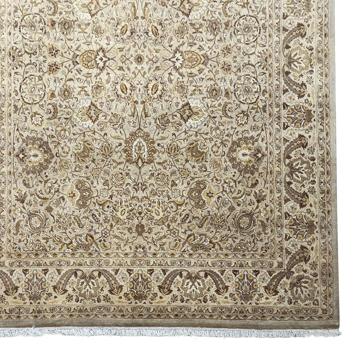 Fine Hand-Knotted Wool Rug with All-Over Cream Design 245 cm x 312 cm
