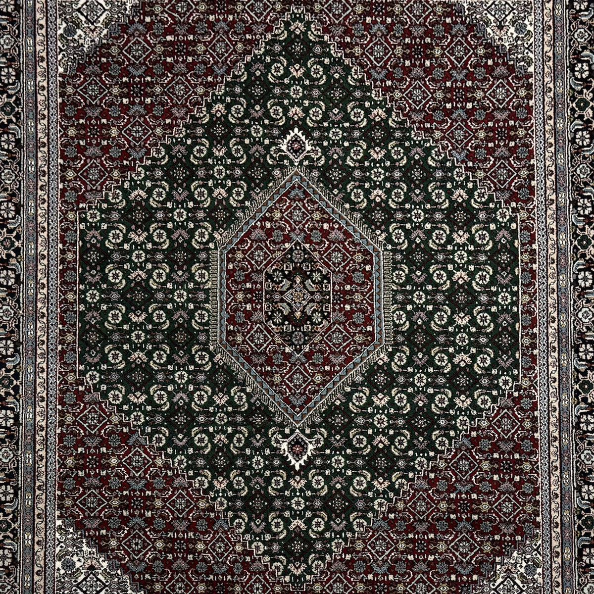 Fine Hand-knotted Wool Traditional Green Rug 248cm x 292cm