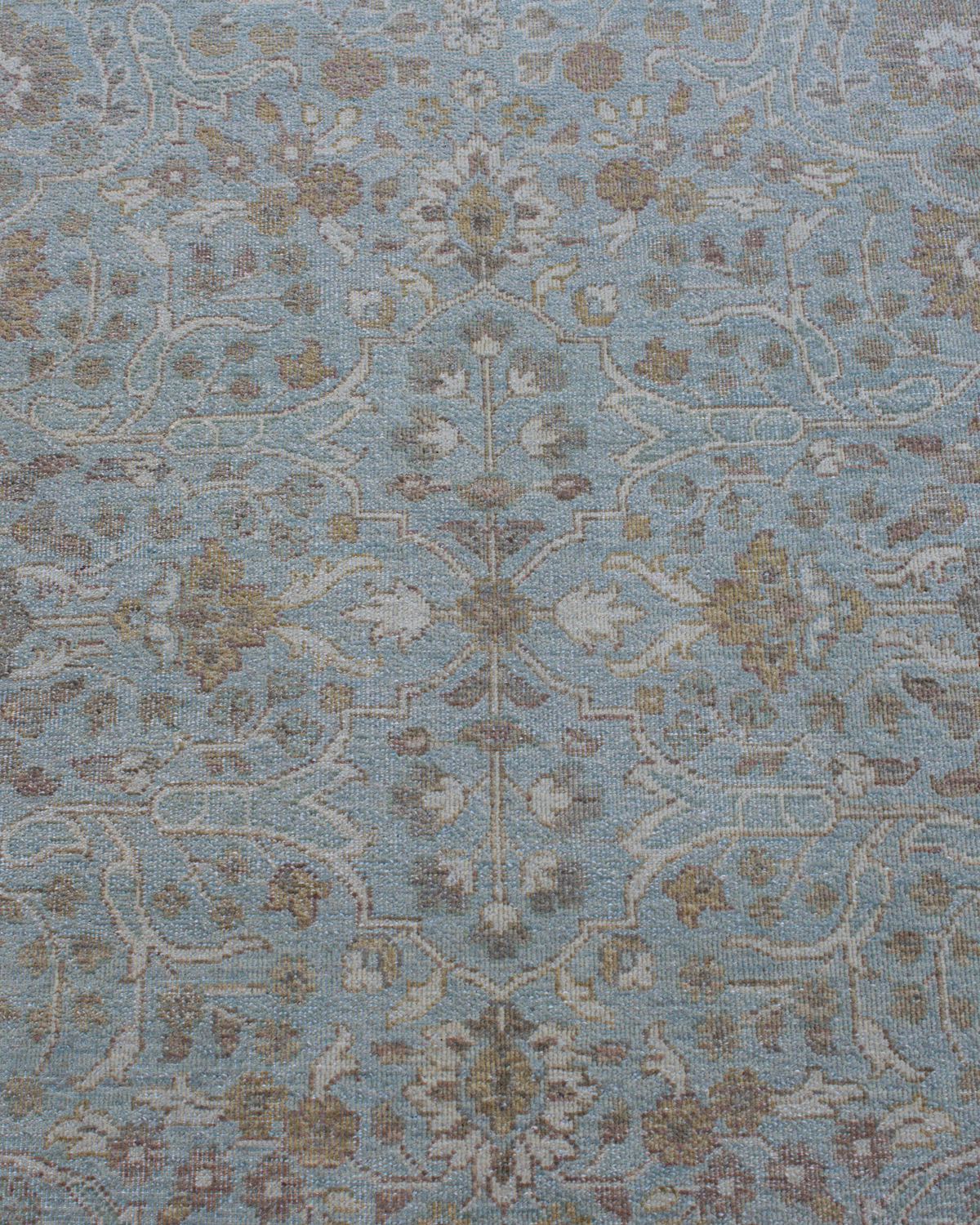 Fine Hand-knotted Wool Bahaar Design Rug 238cm x 296cm