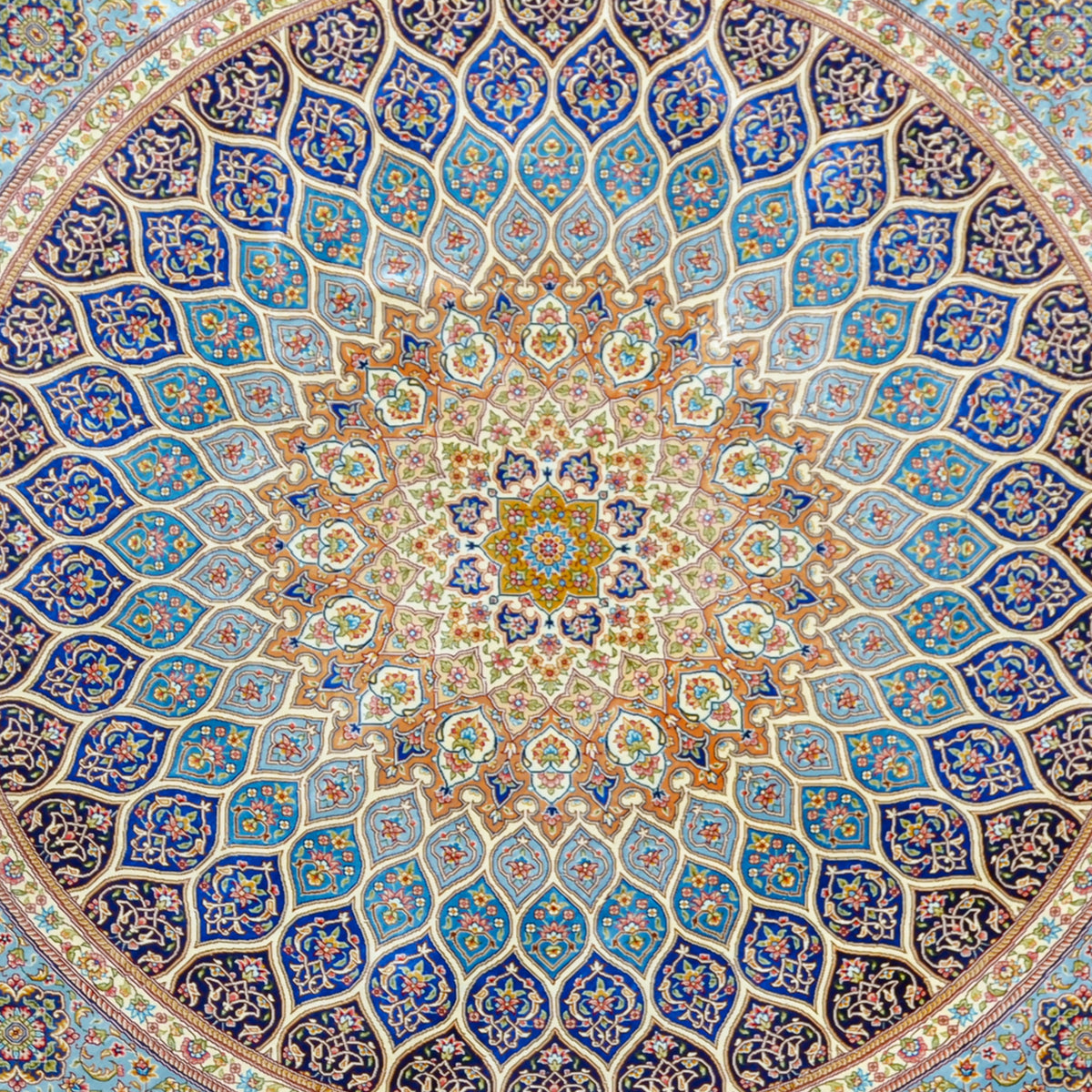 Handmade Silk Round Rug 20771