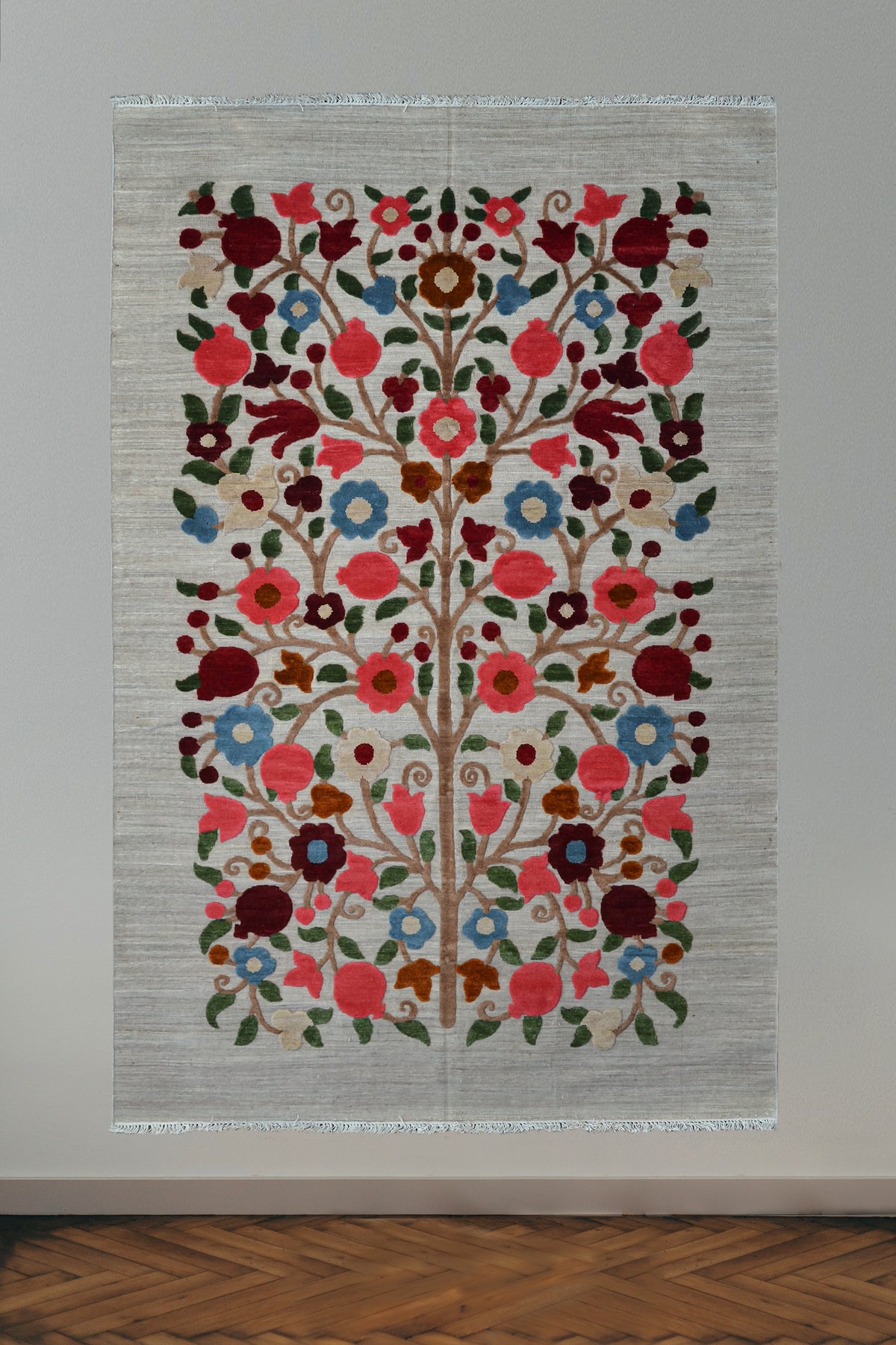 Fine Hand-woven Wool Kilim Rug 200cm x 300cm