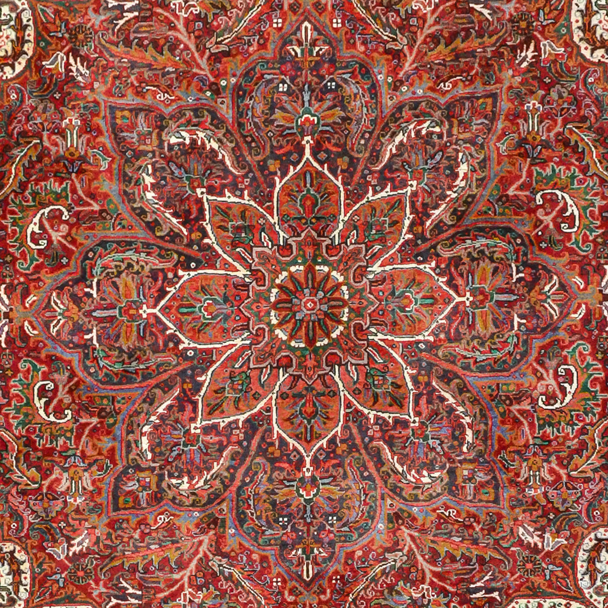 Fine Hand-knotted 100% Wool Vintage Persian Heriz Large Rug 310cm x 385cm