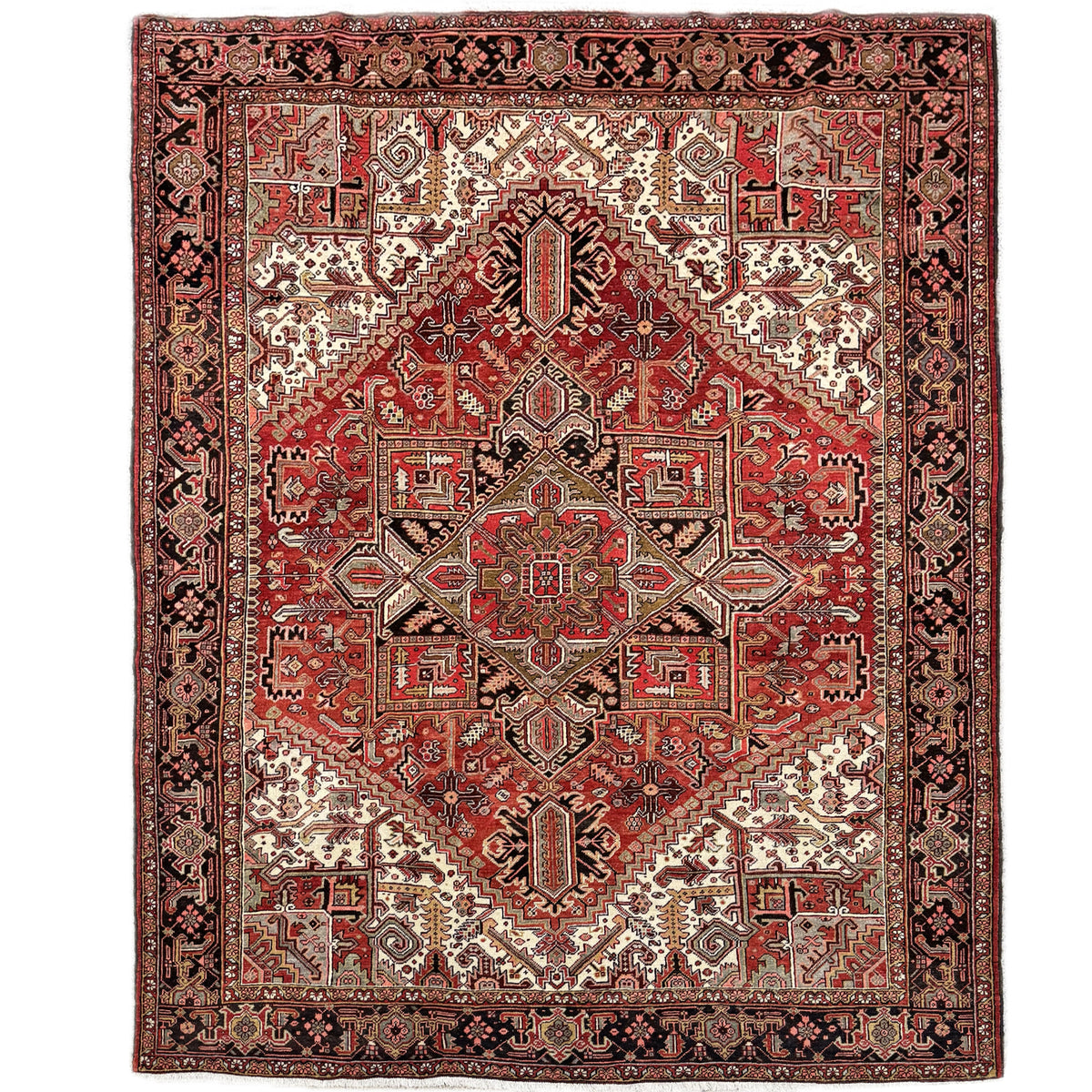Fine Hand-knotted Wool Gravan Heriz Persian Rug  270cm x 331cm