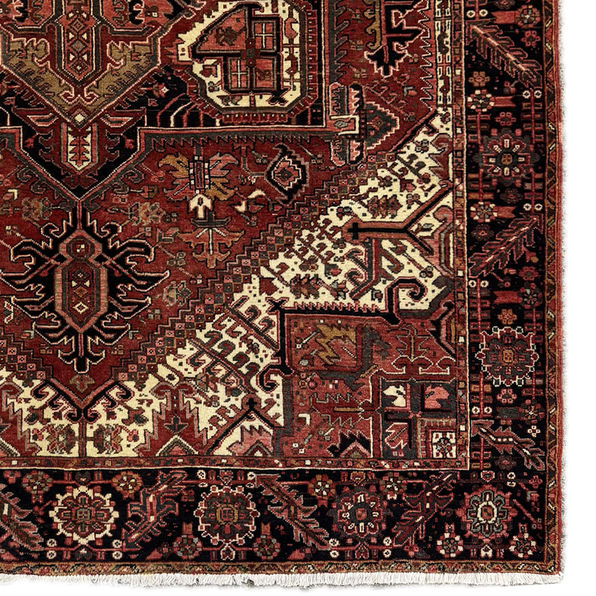 Fine Hand-knotted Wool Gravan (Heriz) Persian Rug  260cm x 334cm