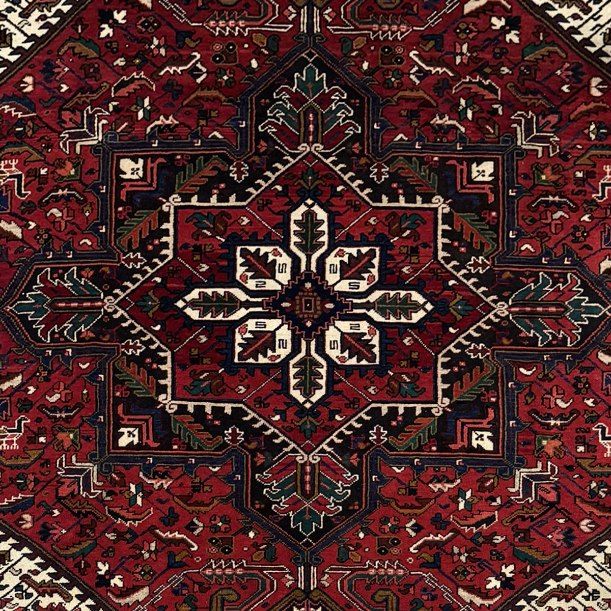 Fine Hand-knotted Wool (Gravan) Heriz Persian Large Rug  340cm x 245cm