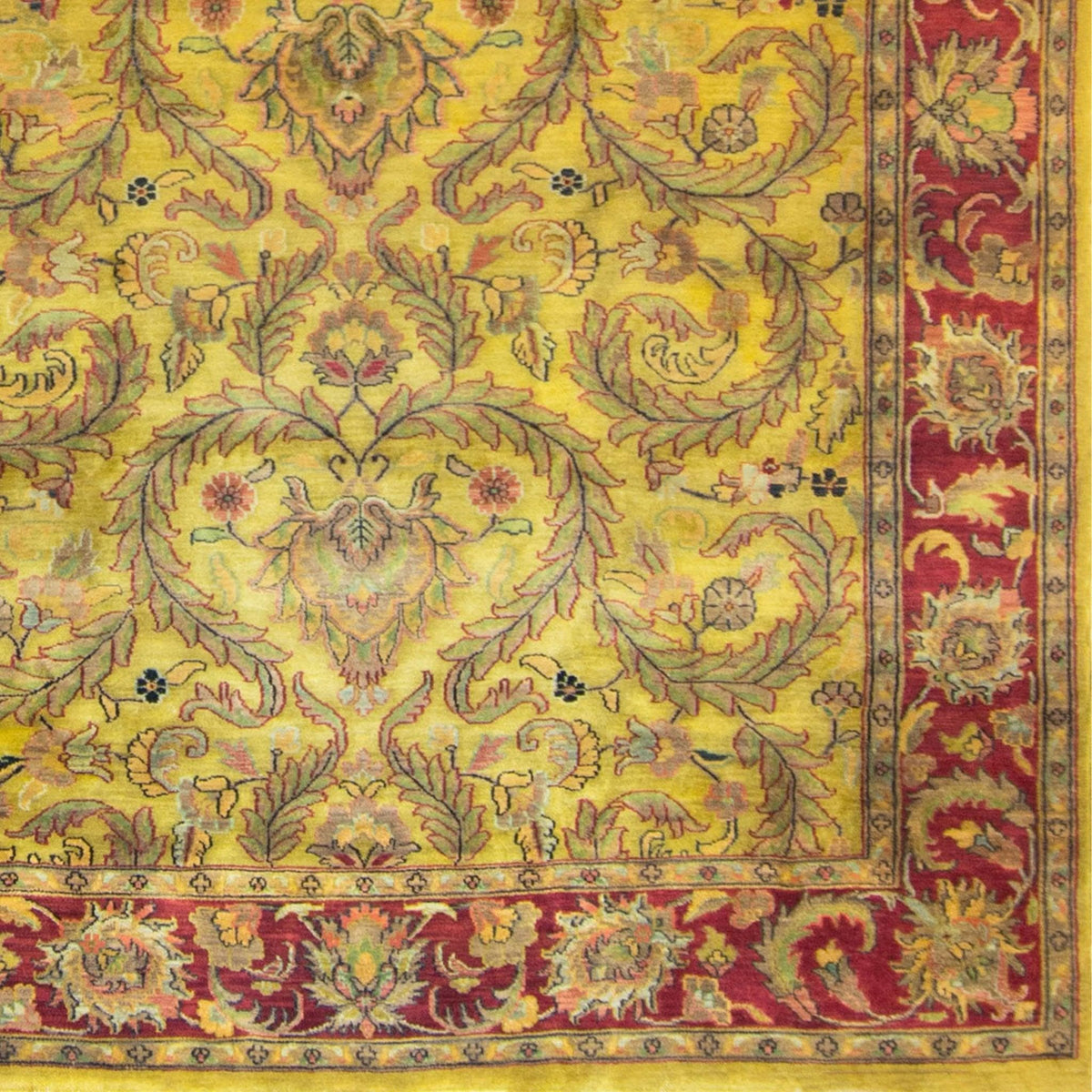 Fine Hand-knotted Wool Traditional Rug 270cm x 385cm
