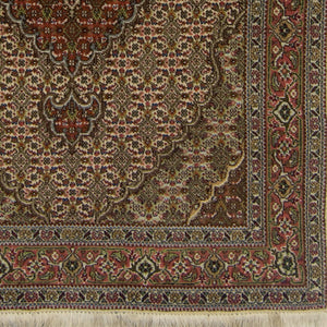 Fine Hand-knotted Wool and Silk Persian Tabriz - Mahi Rug 104cm x 156cm