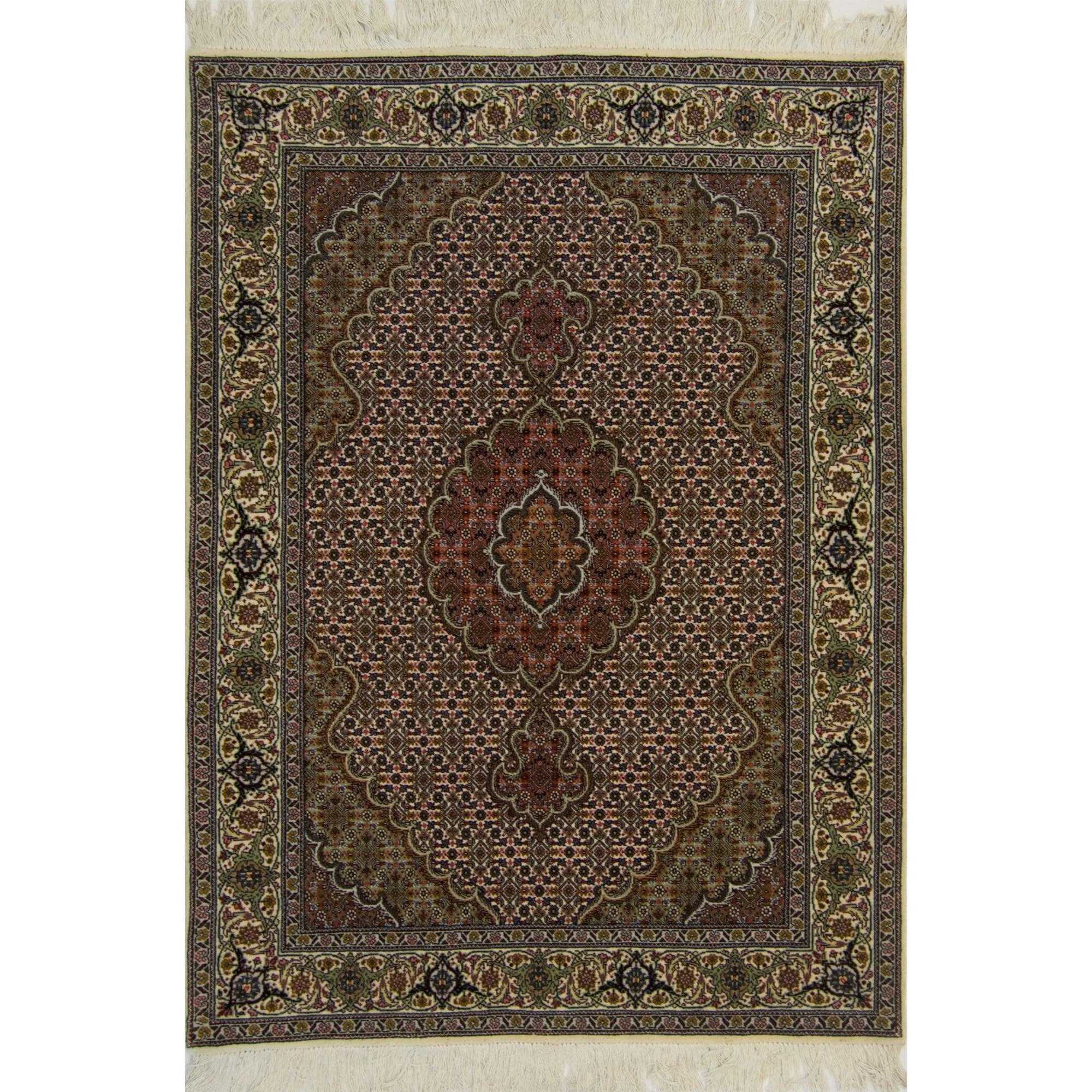 Fine Hand-knotted Persian Wool and Silk Tabriz - Mahi Design Rug 109cm x 148cm