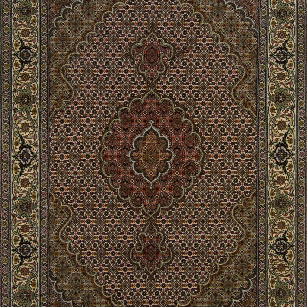 Fine Hand-knotted Persian Wool and Silk Tabriz - Mahi Design Rug 109cm x 148cm