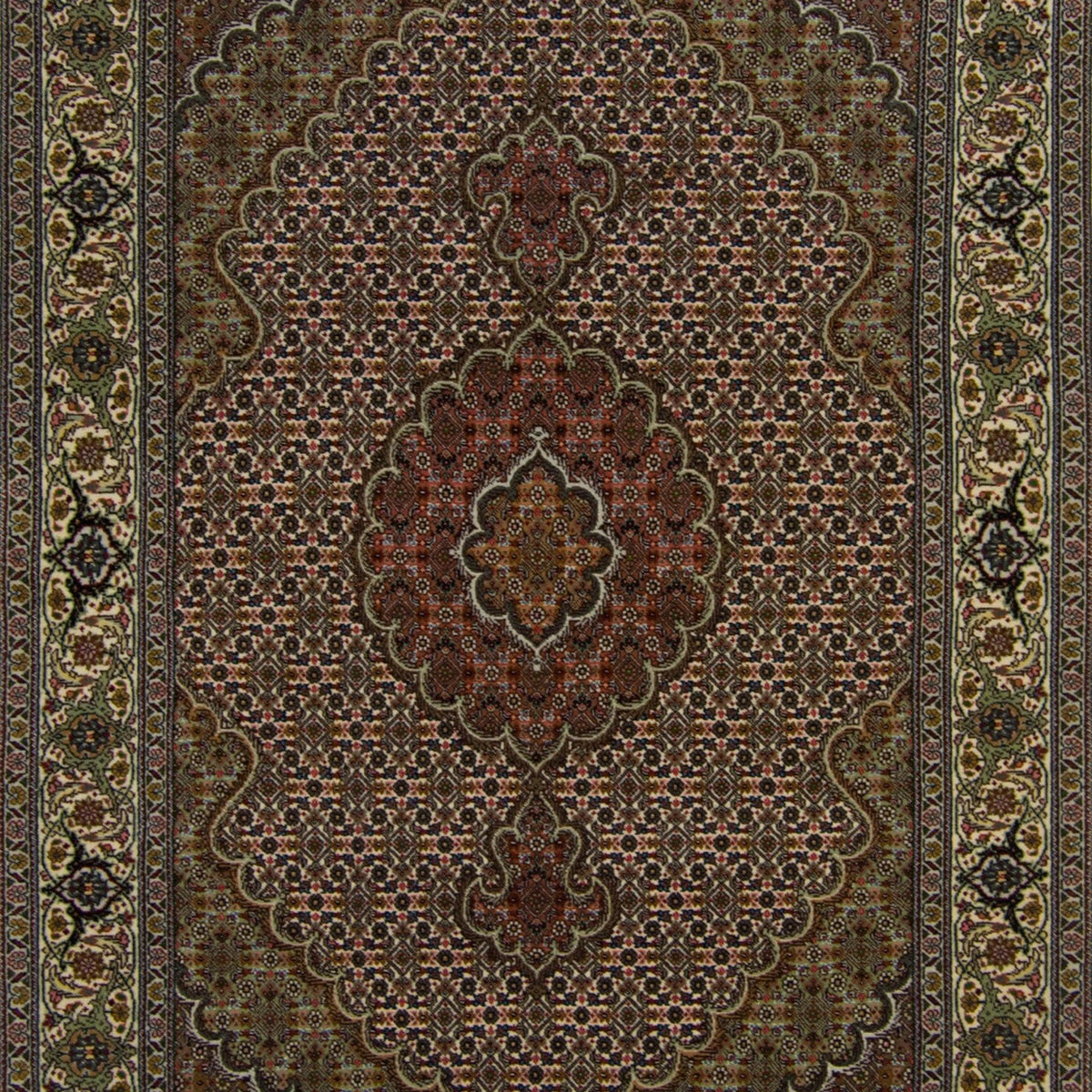 Fine Hand-knotted Persian Wool and Silk Tabriz - Mahi Design Rug 109cm x 148cm