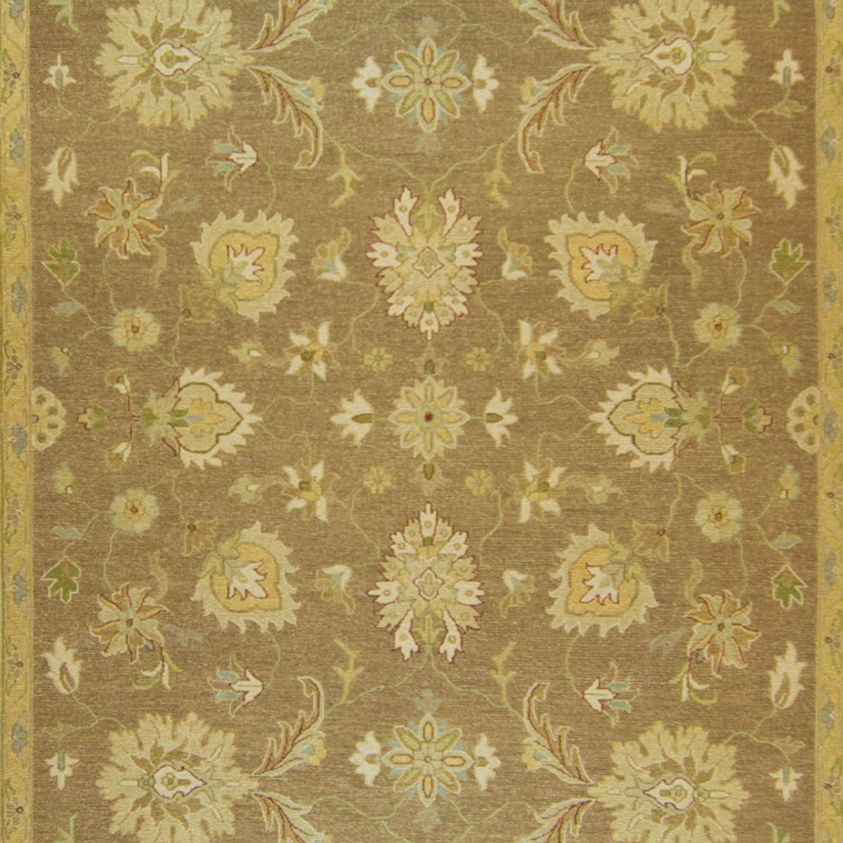 Fine Hand-knotted Sumak Rug 278cm x 374cm