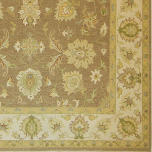 Fine Hand-knotted Sumak Rug 278cm x 374cm