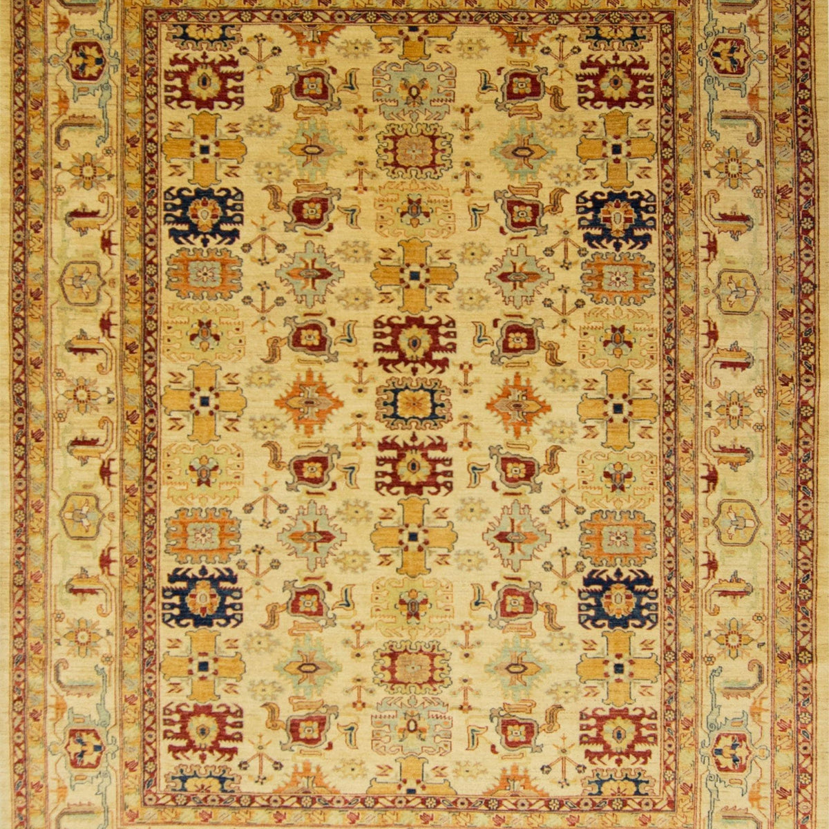 Fine Hand-knotted Wool Heriz Rug 260cm x 352cm