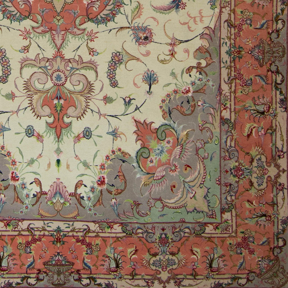 Super Fine Hand-knotted Persian Wool and Silk Tabriz Rug ( SIGNED )204 cm x 313 cm