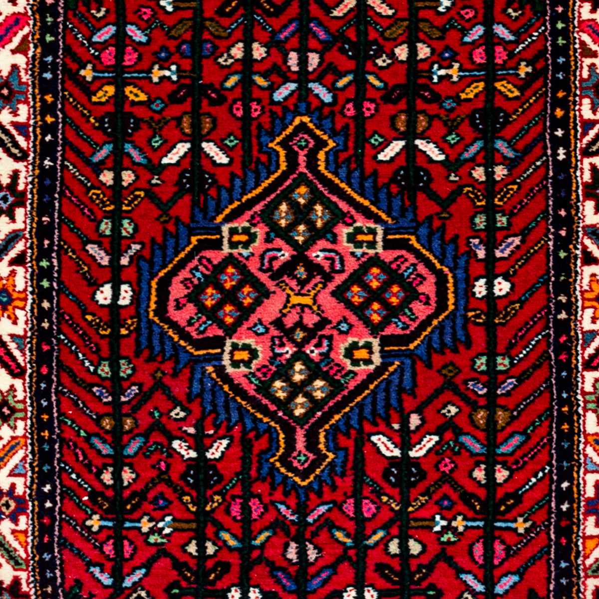 Fine Hand-knotted Wool Abadeh Persian Rug 74cm x 128cm