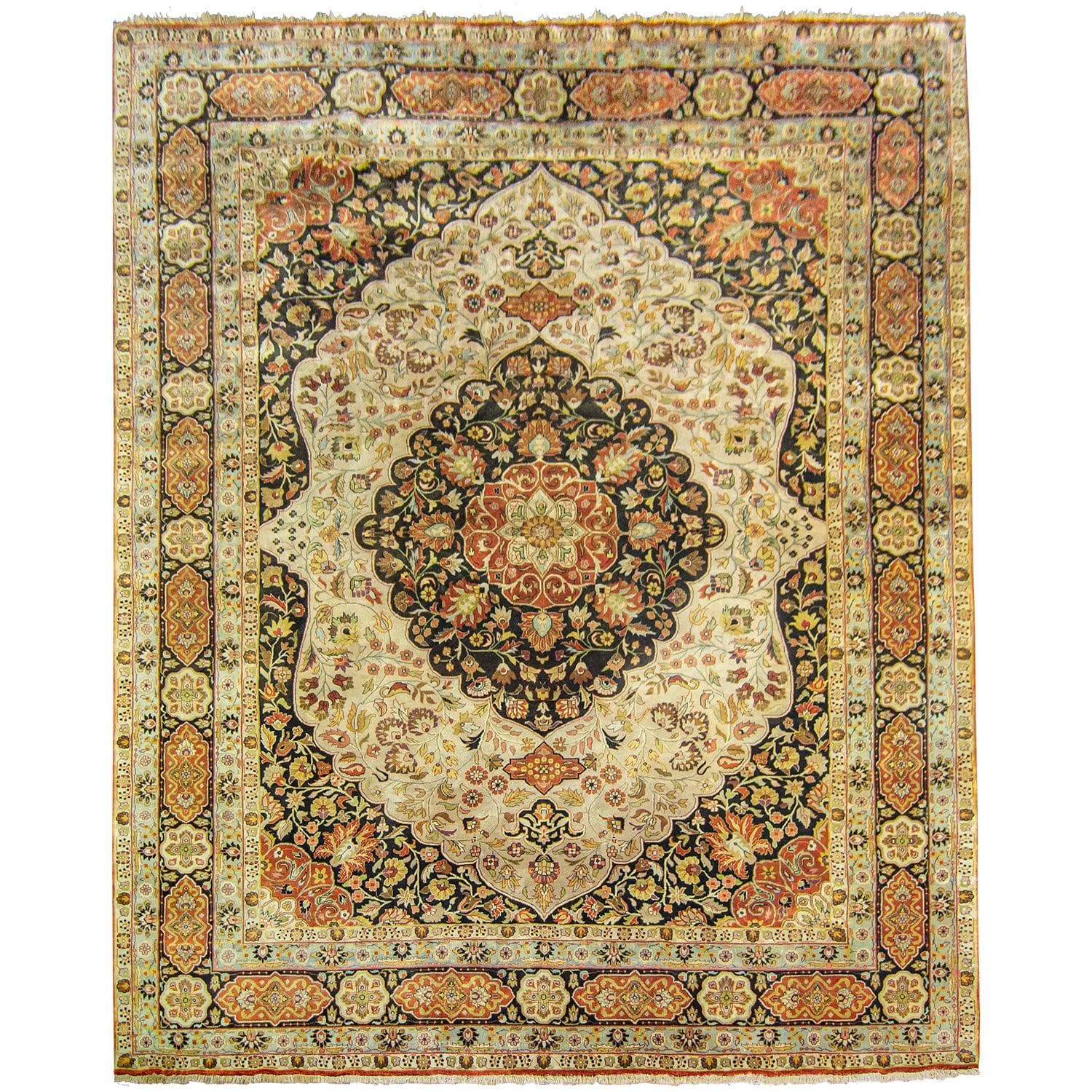 Fine Hand-knotted Wool Traditional Saruk Rug 271cm x 362cm