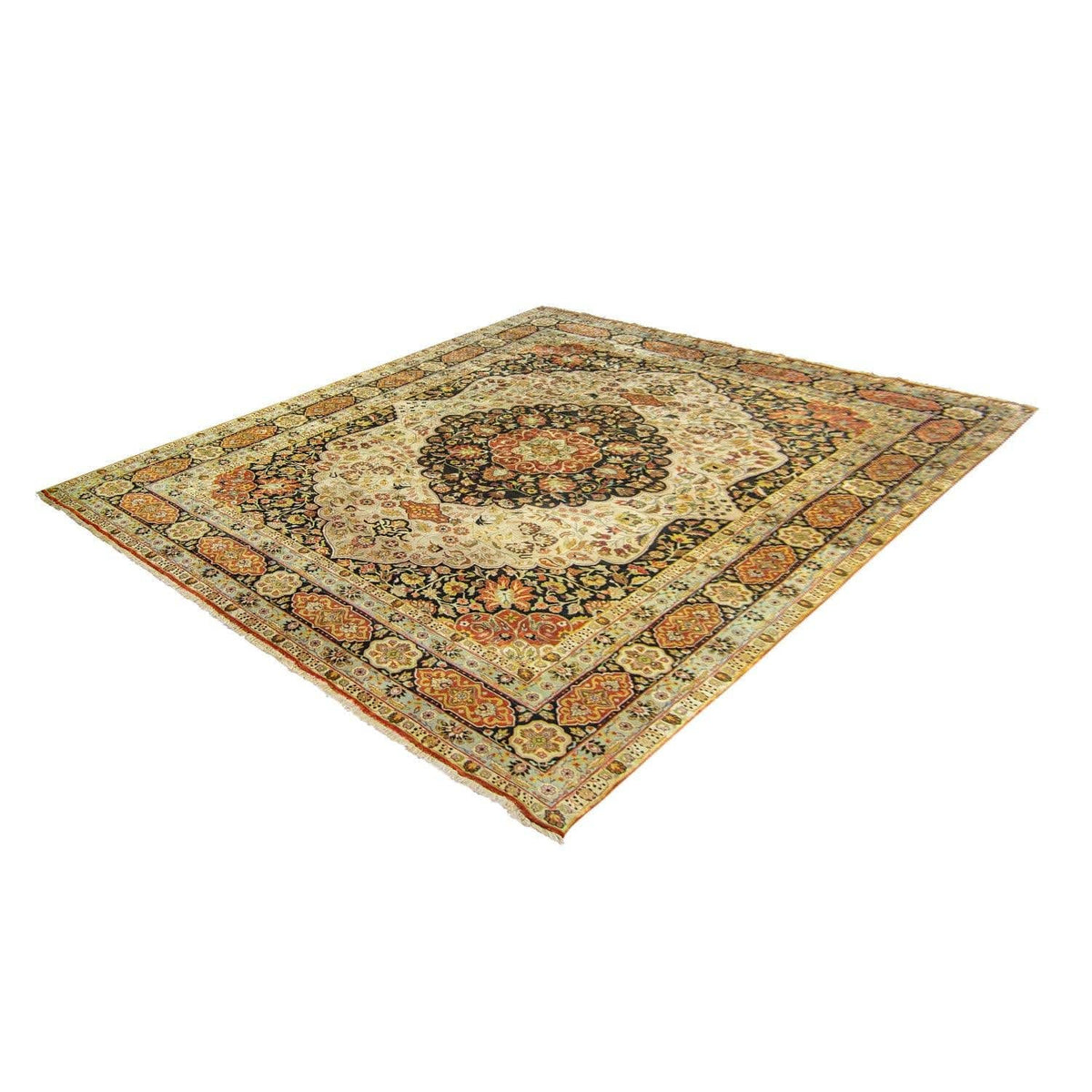 Fine Hand-knotted Wool Traditional Saruk Rug 271cm x 362cm