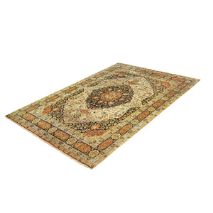 Fine Hand-knotted Wool Traditional Saruk Rug 271cm x 362cm