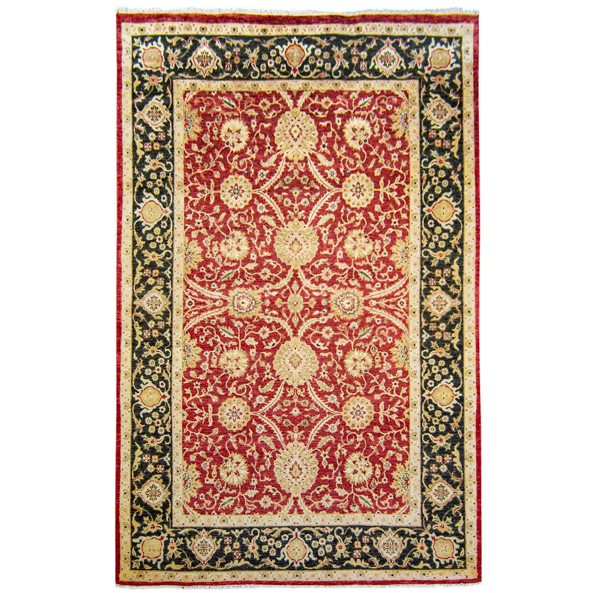 Fine Traditional Hand-knotted Wool Rug 183cm x 274cm