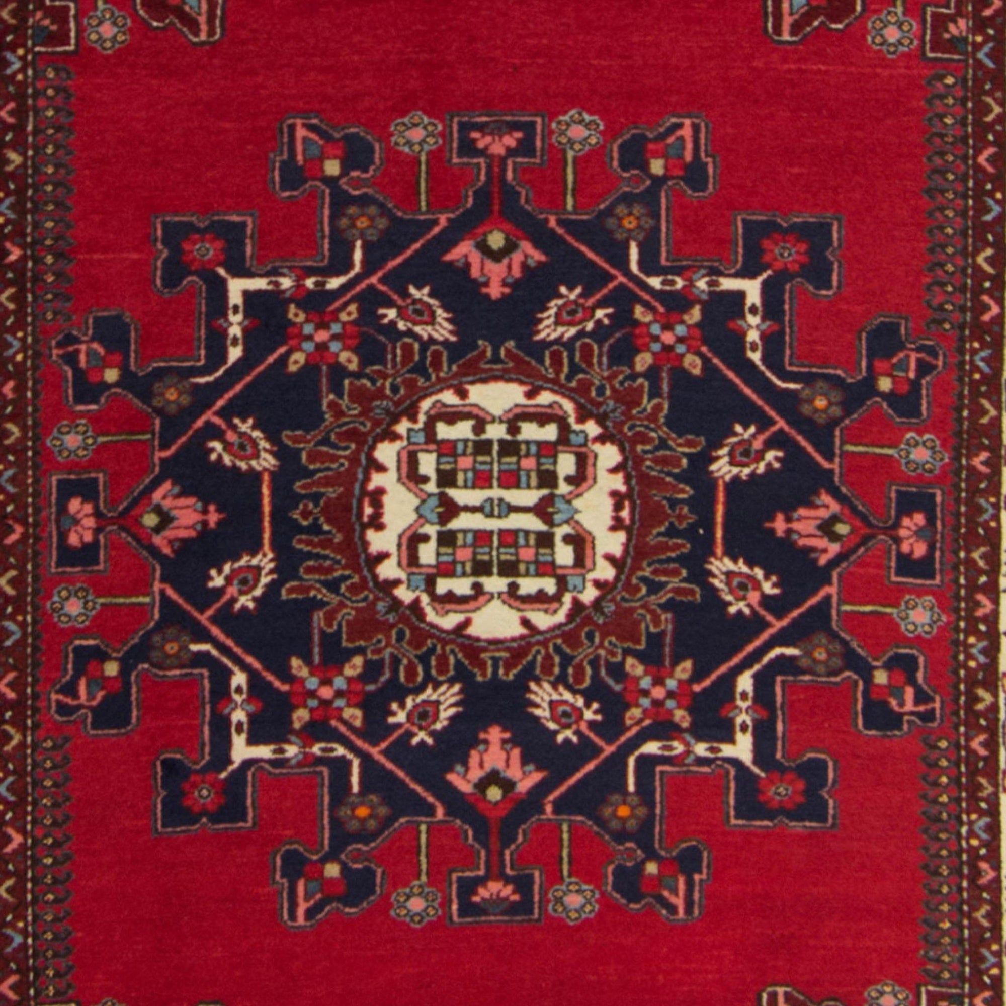 Authentic Hand-knotted Wool Persian Tafresh Rug 140cm x 207cm
