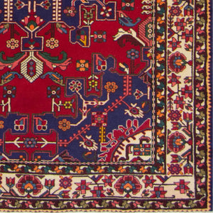 Authentic Hand-knotted Wool Persian Tafresh Rug 137cm x 202cm