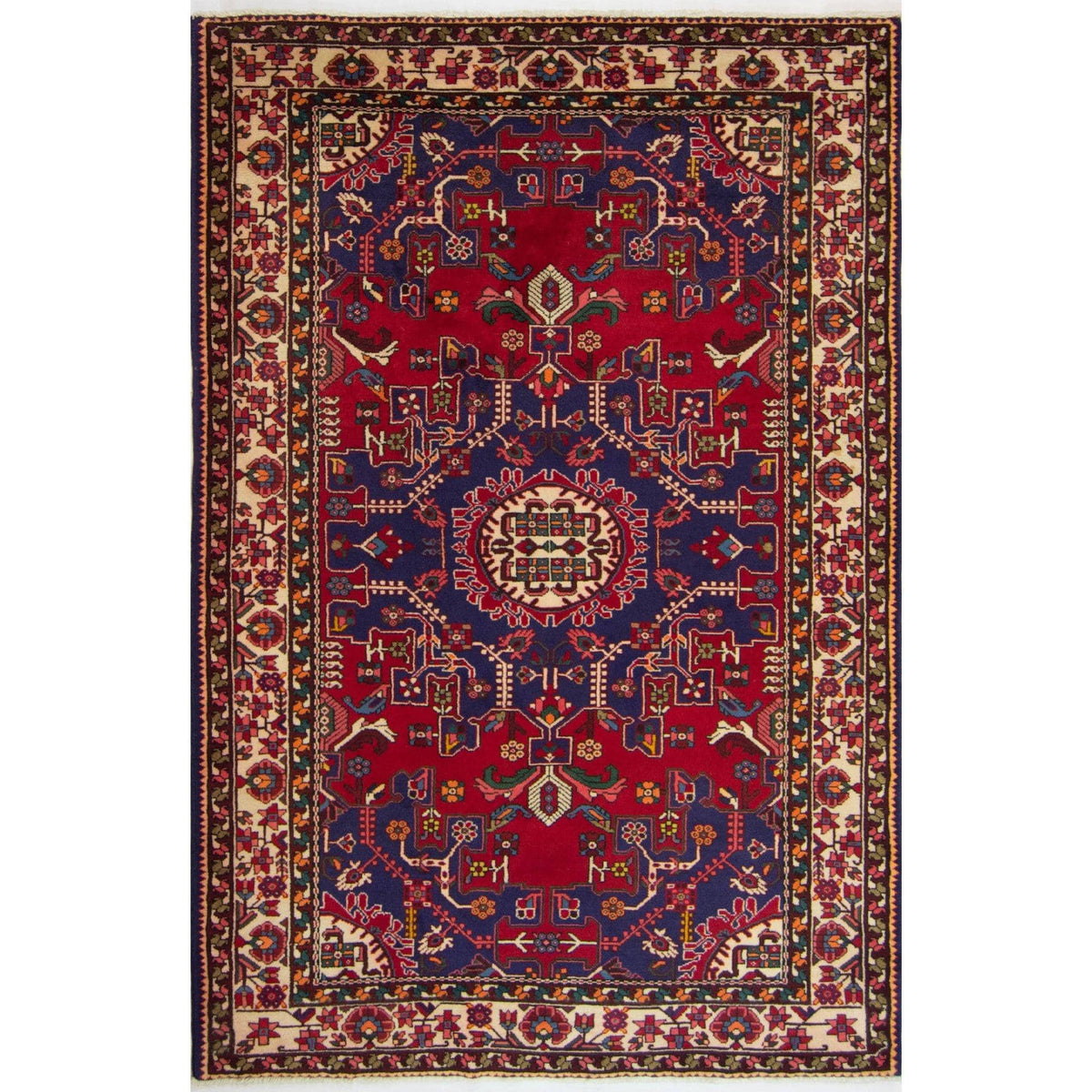 Authentic Hand-knotted Wool Persian Tafresh Rug 137cm x 202cm