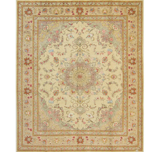 Fine Hand-knotted Persian Tabriz Rug 244cm x 305cm