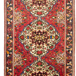 Hand-knotted Wool Persian Bakhtiari Rug 157cm x 302cm