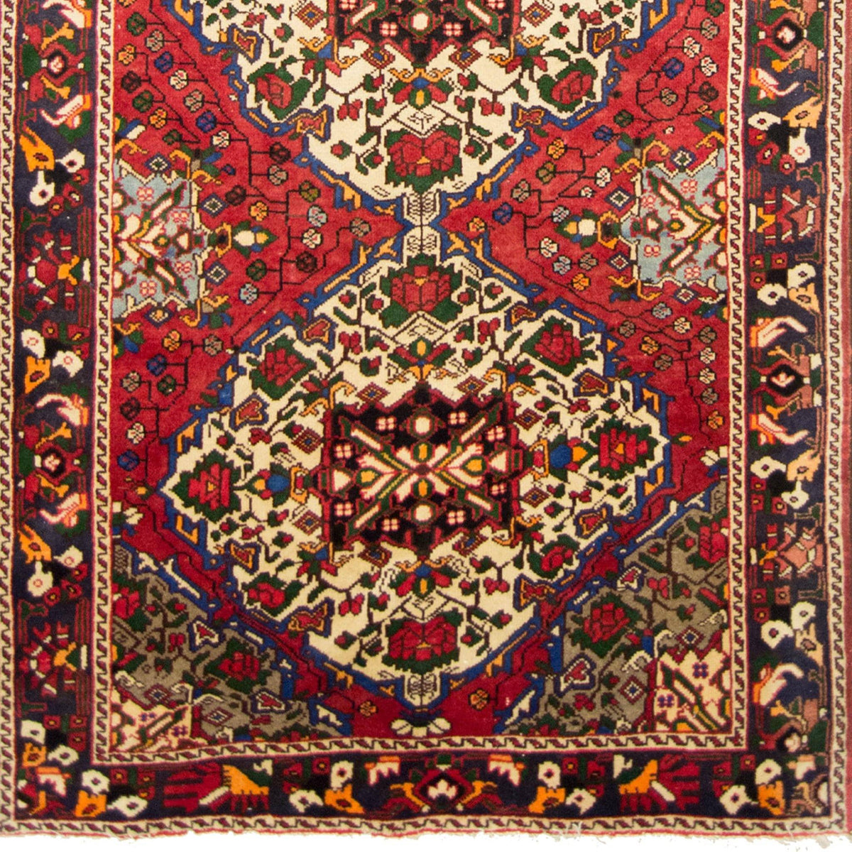 Hand-knotted Wool Persian Bakhtiari Rug 157cm x 302cm