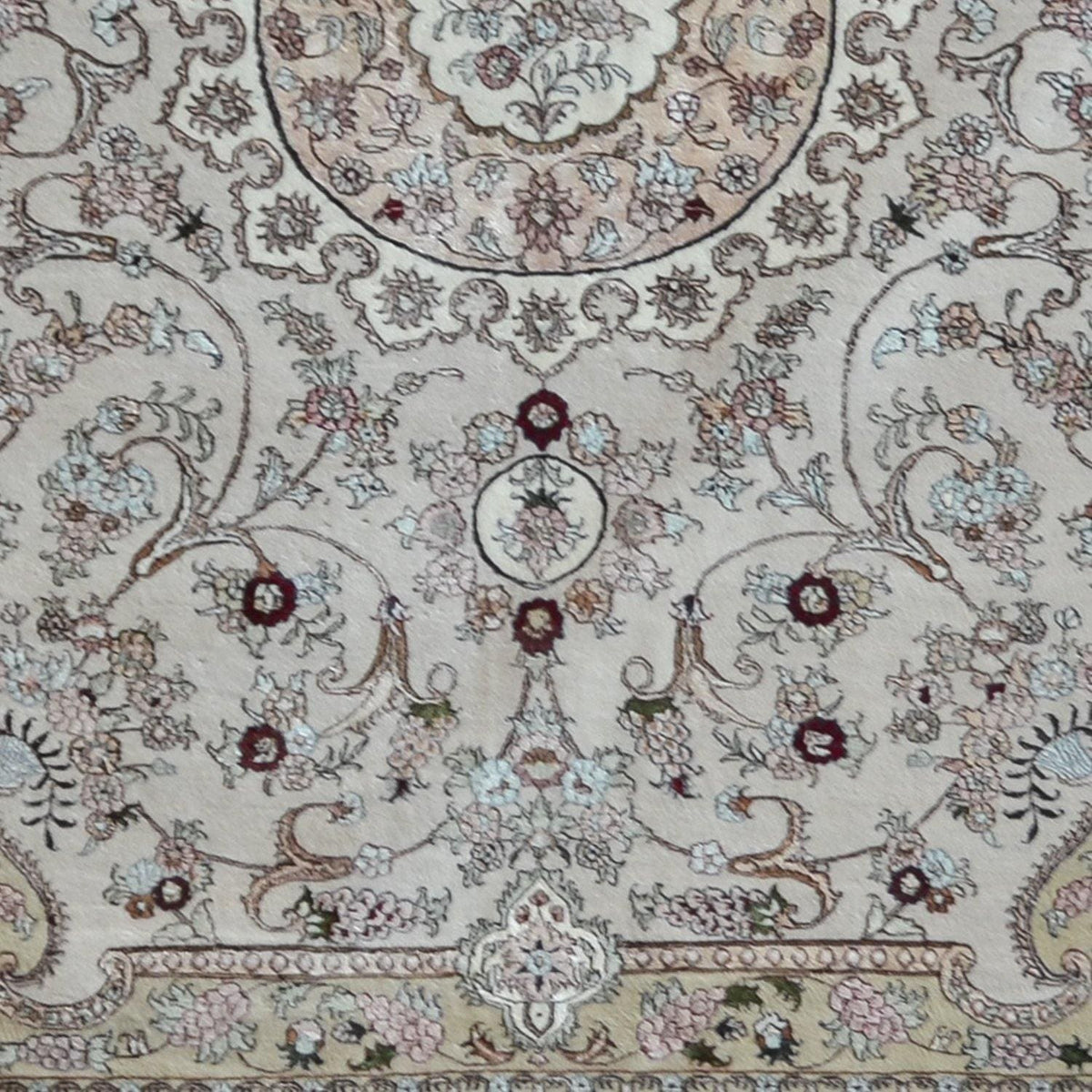 Super Find Hand-knotted Wool &amp; Silk Tabriz Rug 246cm x 308cm