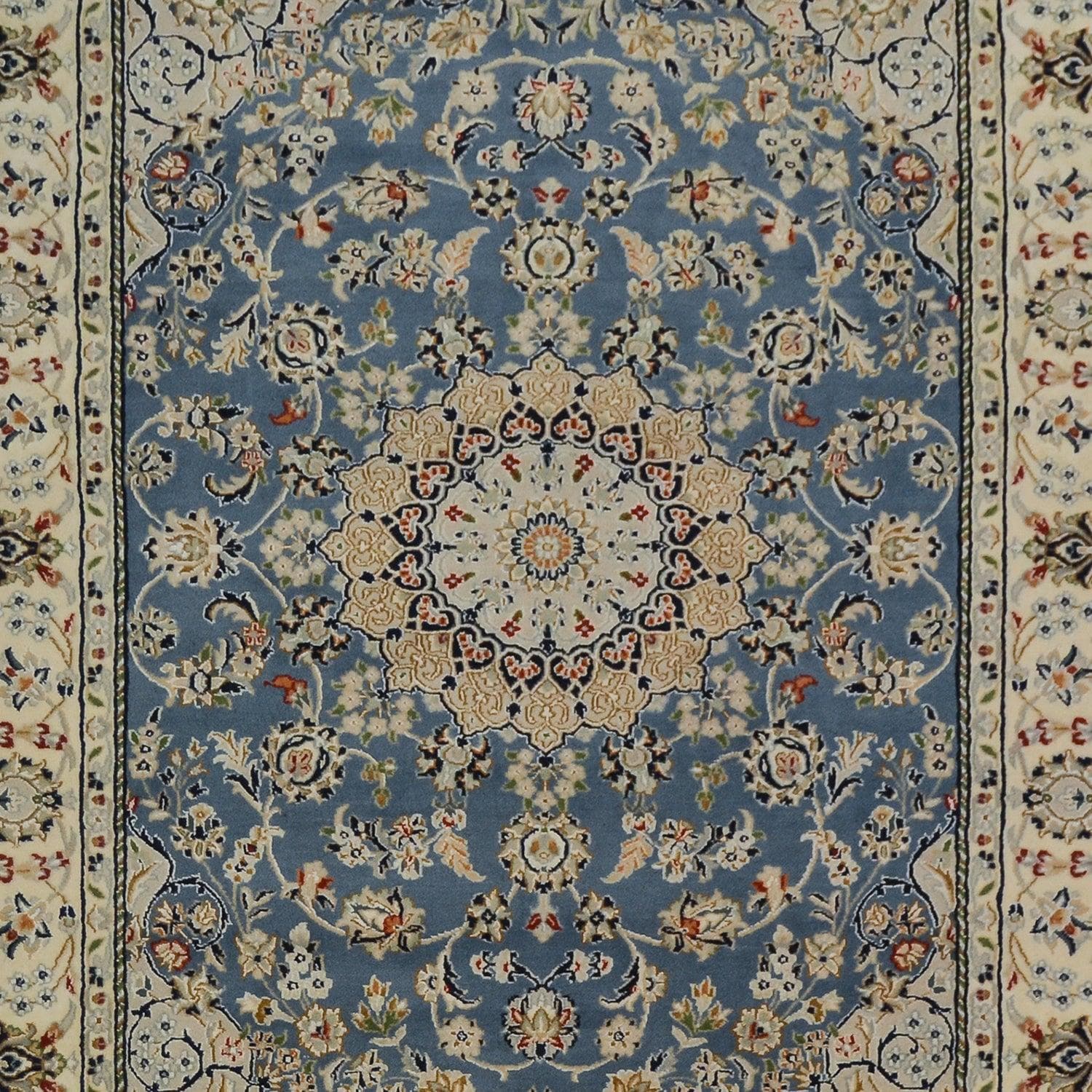 Fine Hand-knotted Wool Nain Rug 195cm 301cm