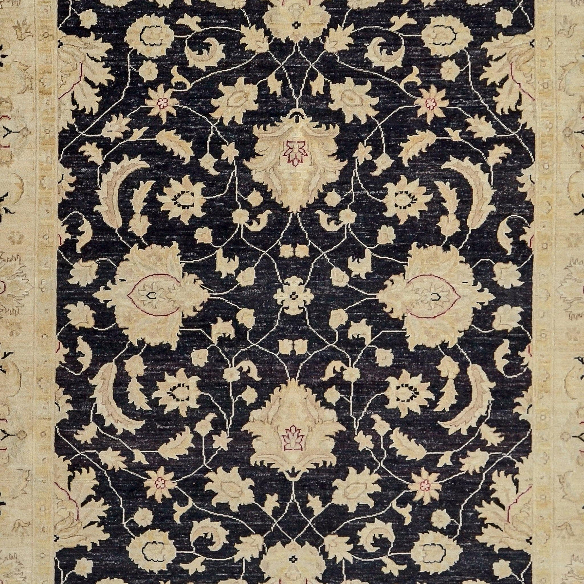 Fine Hand-knotted Wool Vintage Design Rug 198cm x 297cm