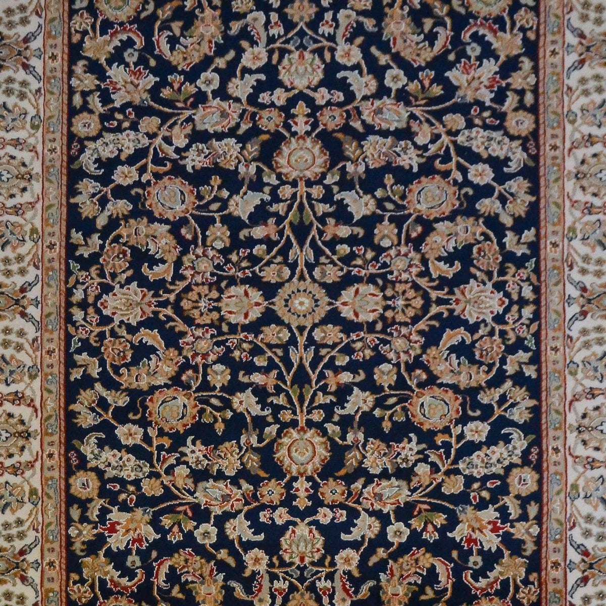 Fine Hand-knotted Wool & Silk Traditional Nain Rug 202cm x 300cm