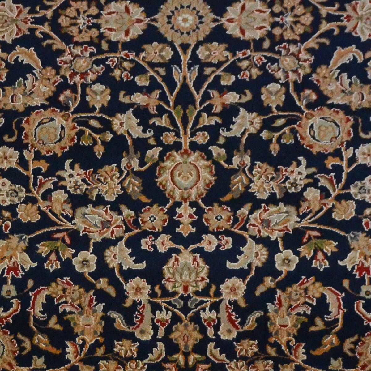 Fine Hand-knotted Wool &amp; Silk Nain Rug 142cm x 203cm